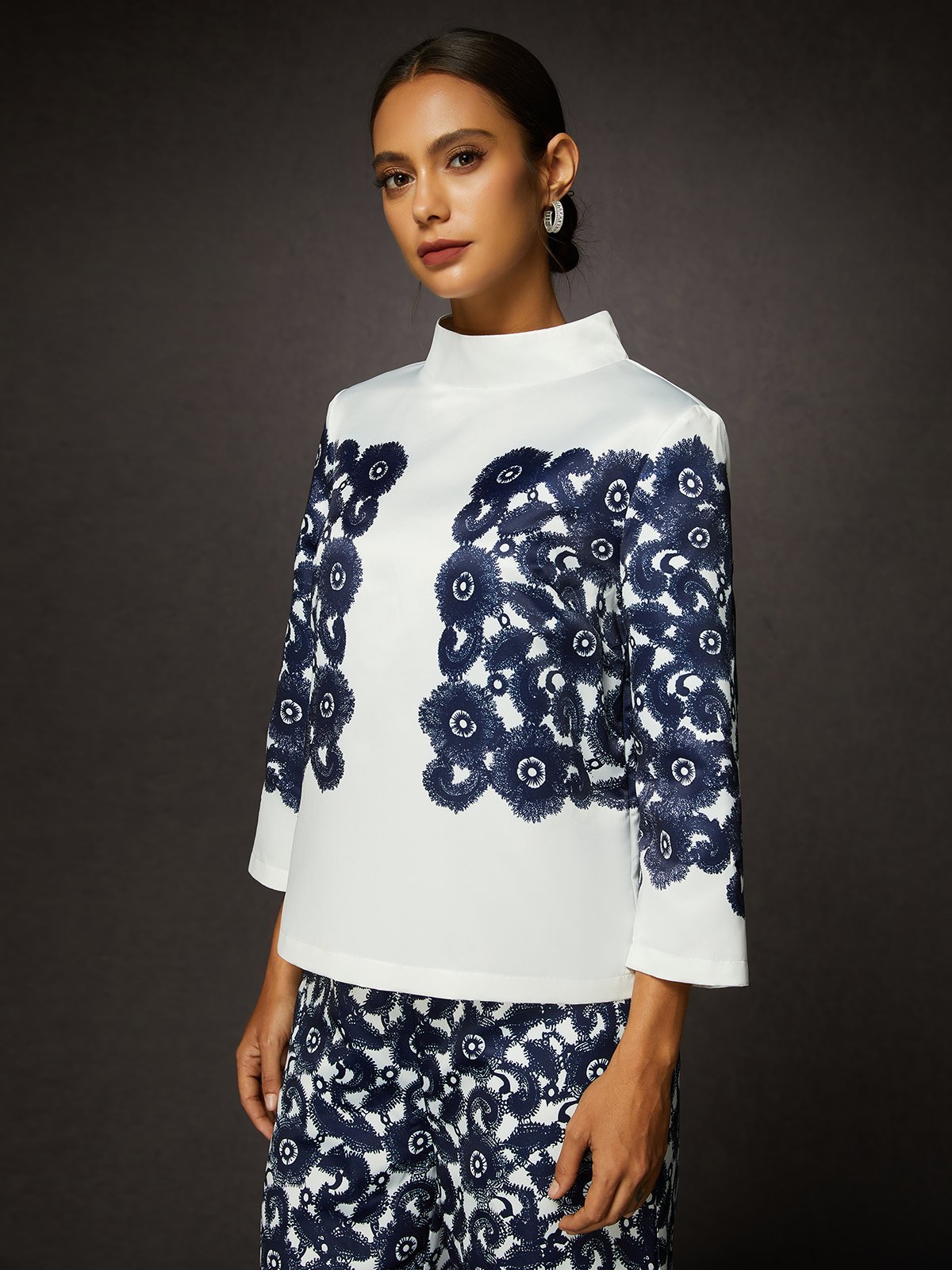 Elegant Boat Neck Three Quarter Sleeve Print Blouse