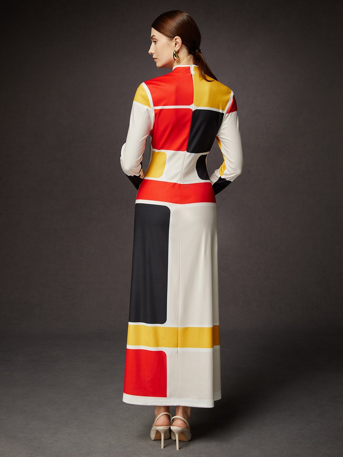 Elegant Colorblock Stand Collar Maxi Dress