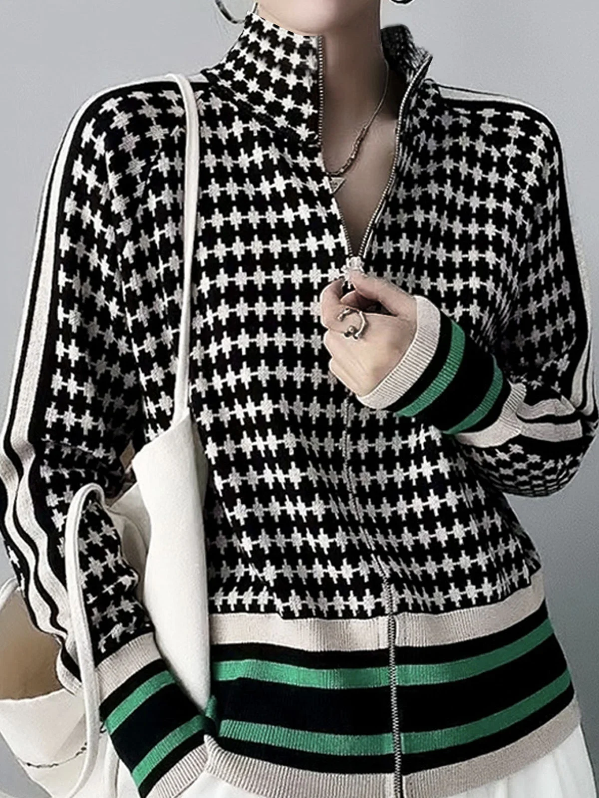 Daily Urban Long sleeve Geometric Sweater Coat