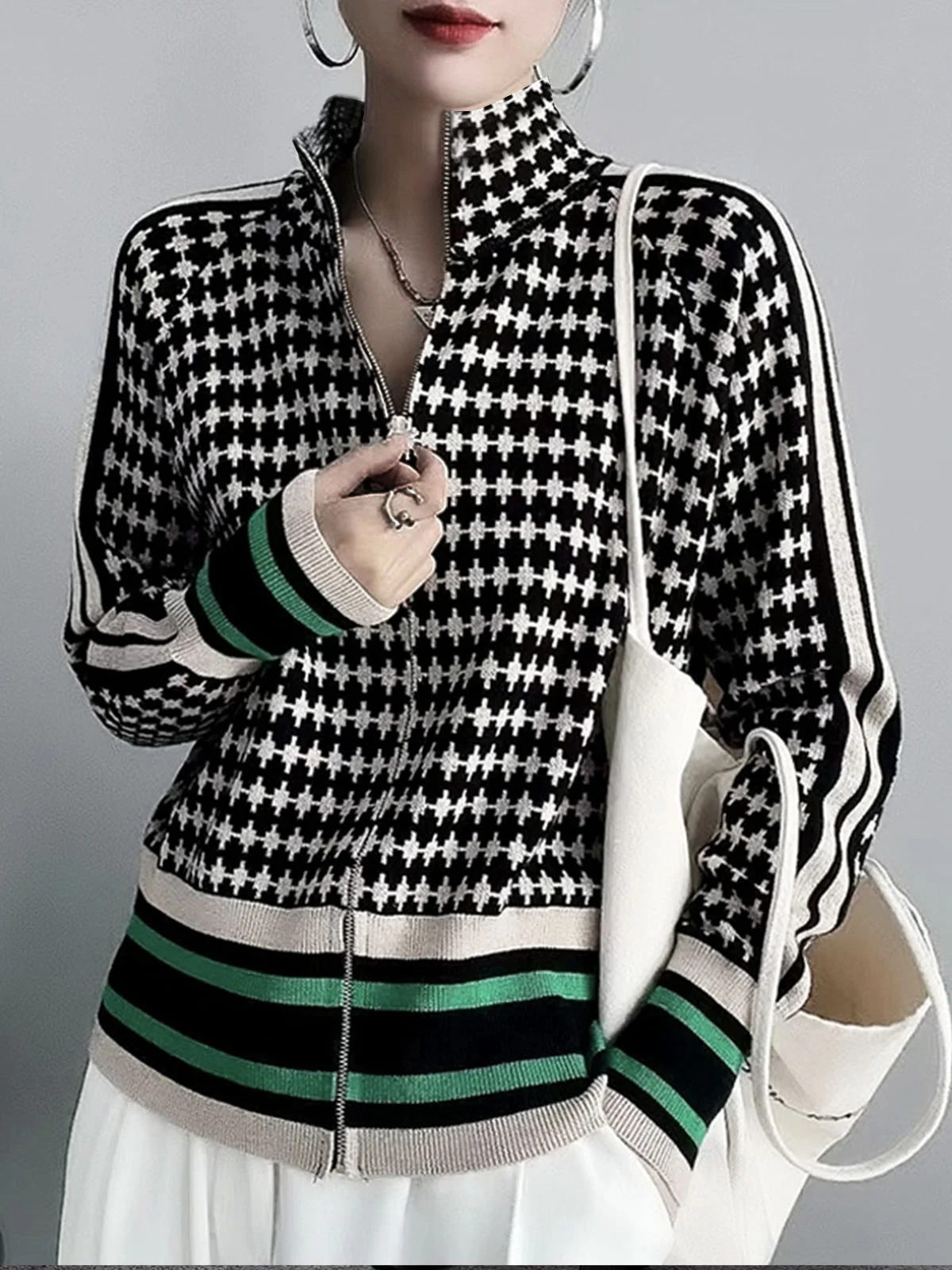 Daily Urban Long sleeve Geometric Sweater Coat