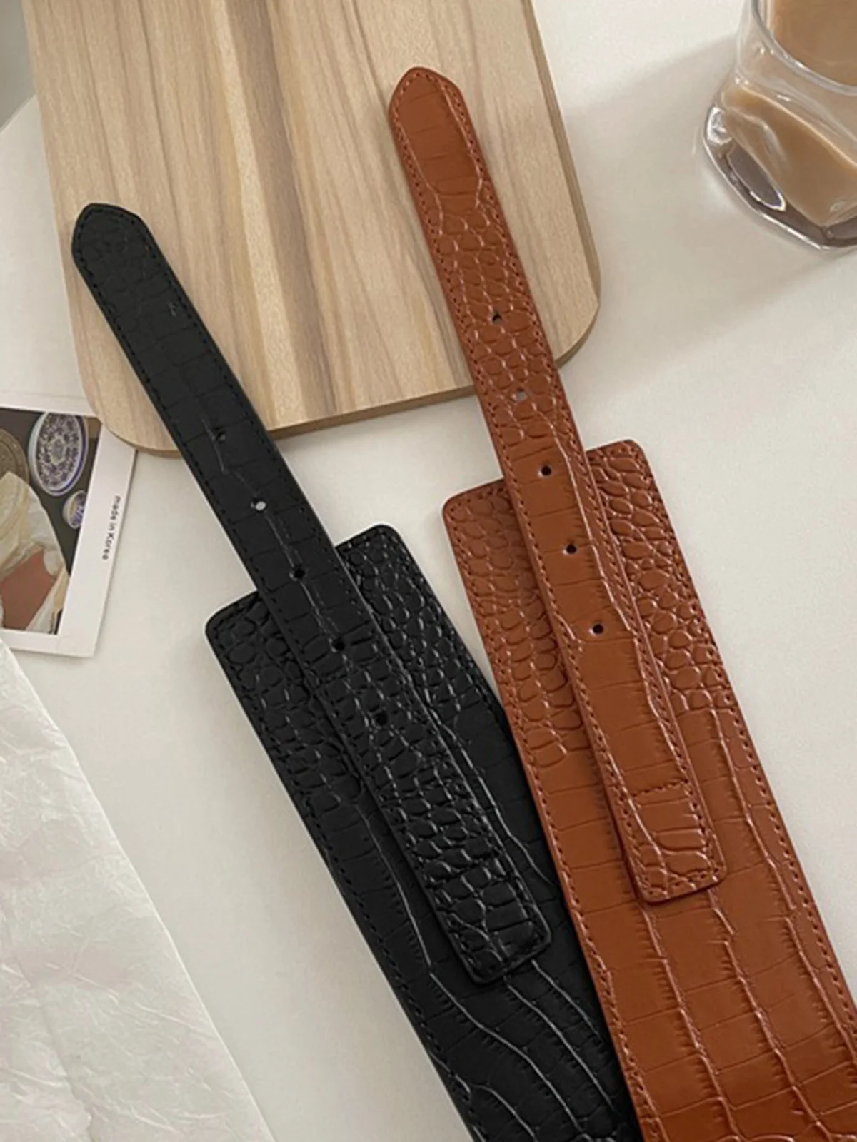 Casual Crocodile Embossed Irregular Girdle Belt