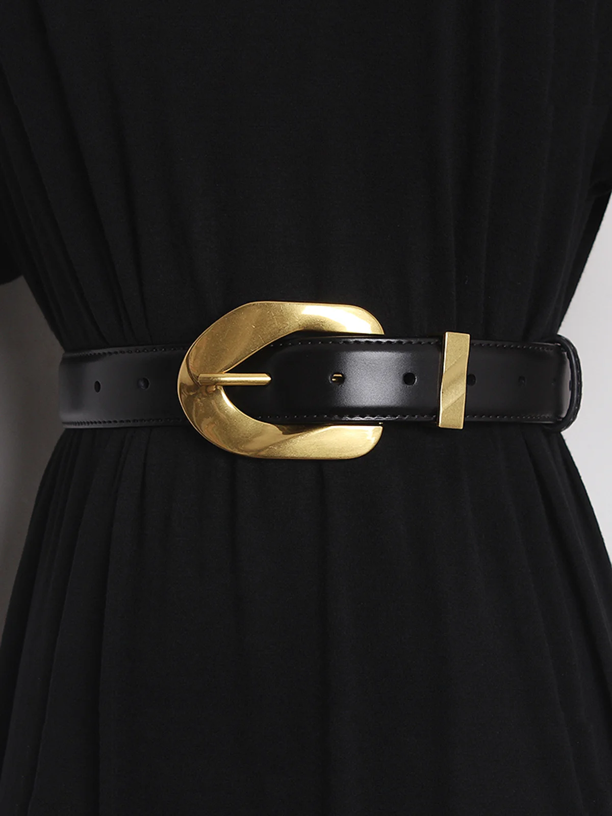 Ladies Leather Large Metal Buckle Belt