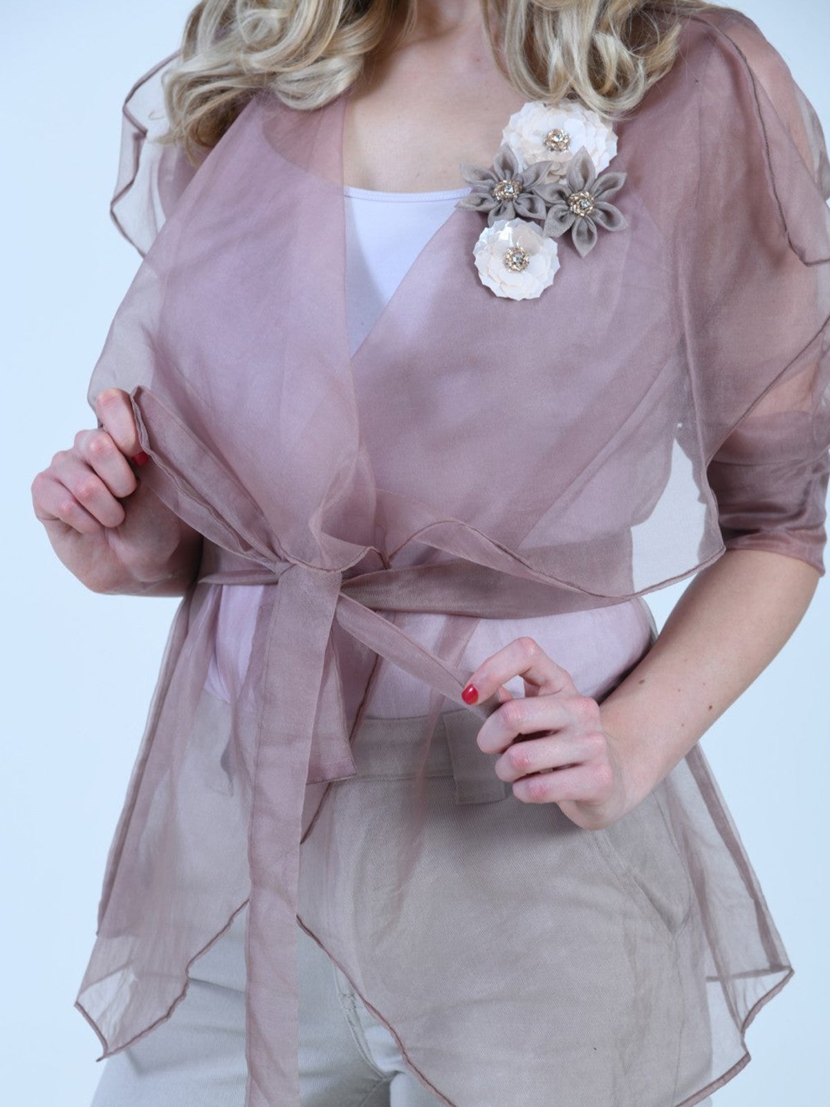 Elegant Plain Organza Kimono With Brooch | stylewe