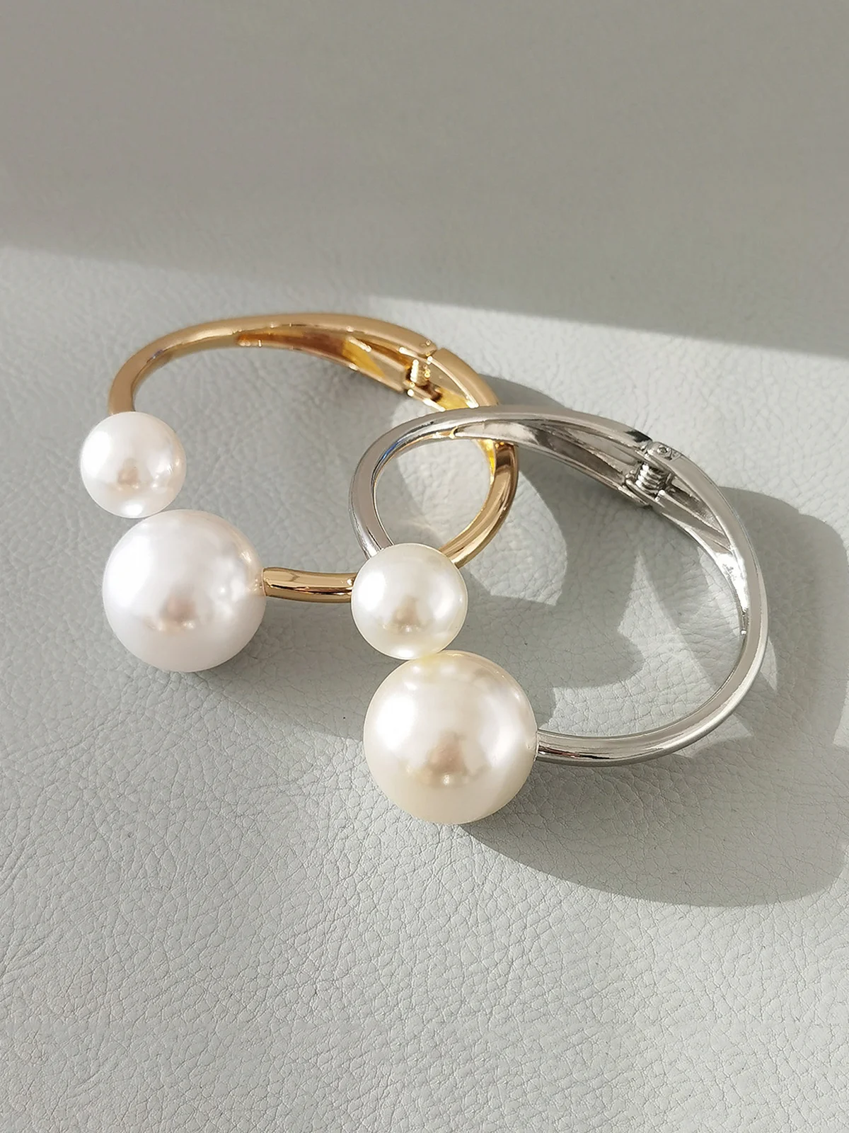 Elegant Asymmetrical Faux Pearl Cuff Bracelet