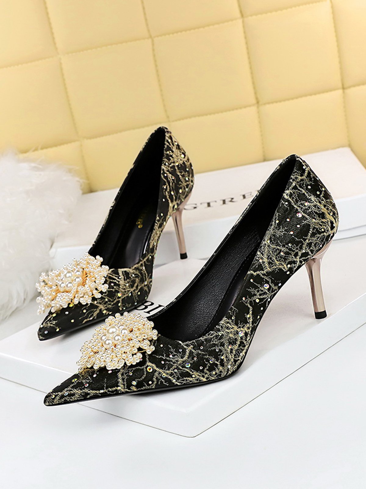 Elegant Imitation Pearl Beaded Hot Drilling Satin Stiletto Heel Pumps