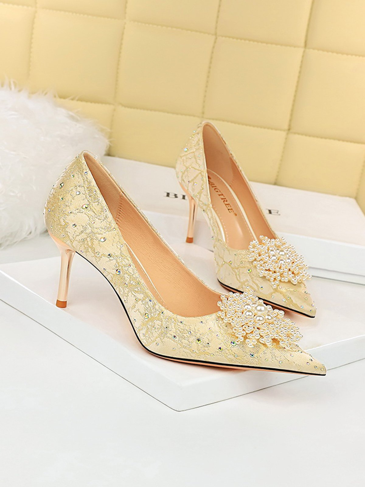 Elegant Imitation Pearl Beaded Hot Drilling Satin Stiletto Heel Pumps