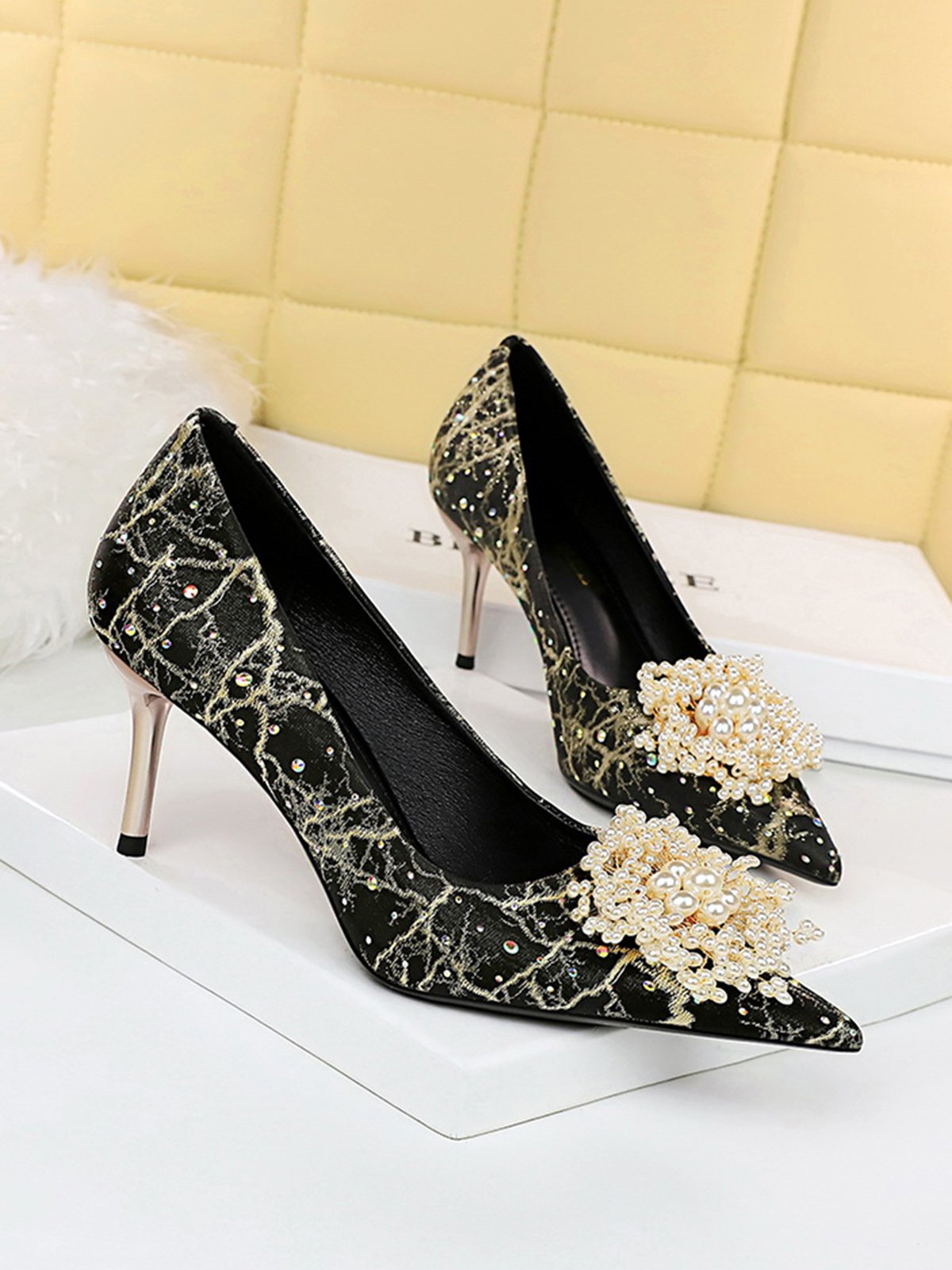 Elegant Imitation Pearl Beaded Hot Drilling Satin Stiletto Heel Pumps