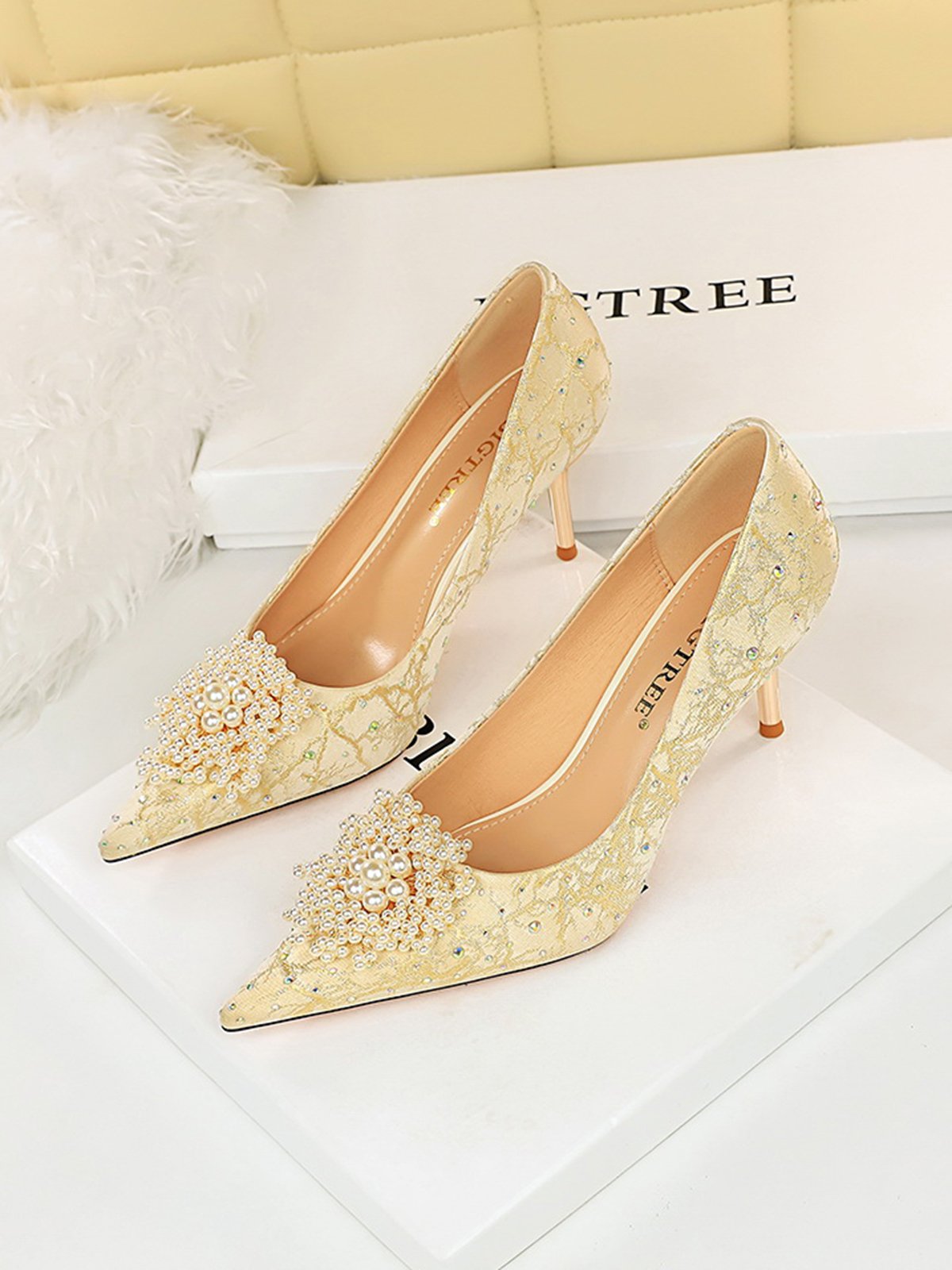 Elegant Imitation Pearl Beaded Hot Drilling Satin Stiletto Heel Pumps