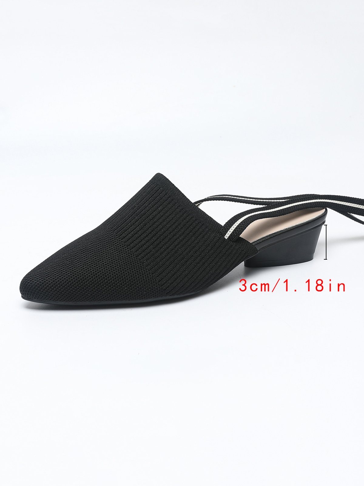 Breathable Mesh Fabric Toe-covered Lace-Up Sandals