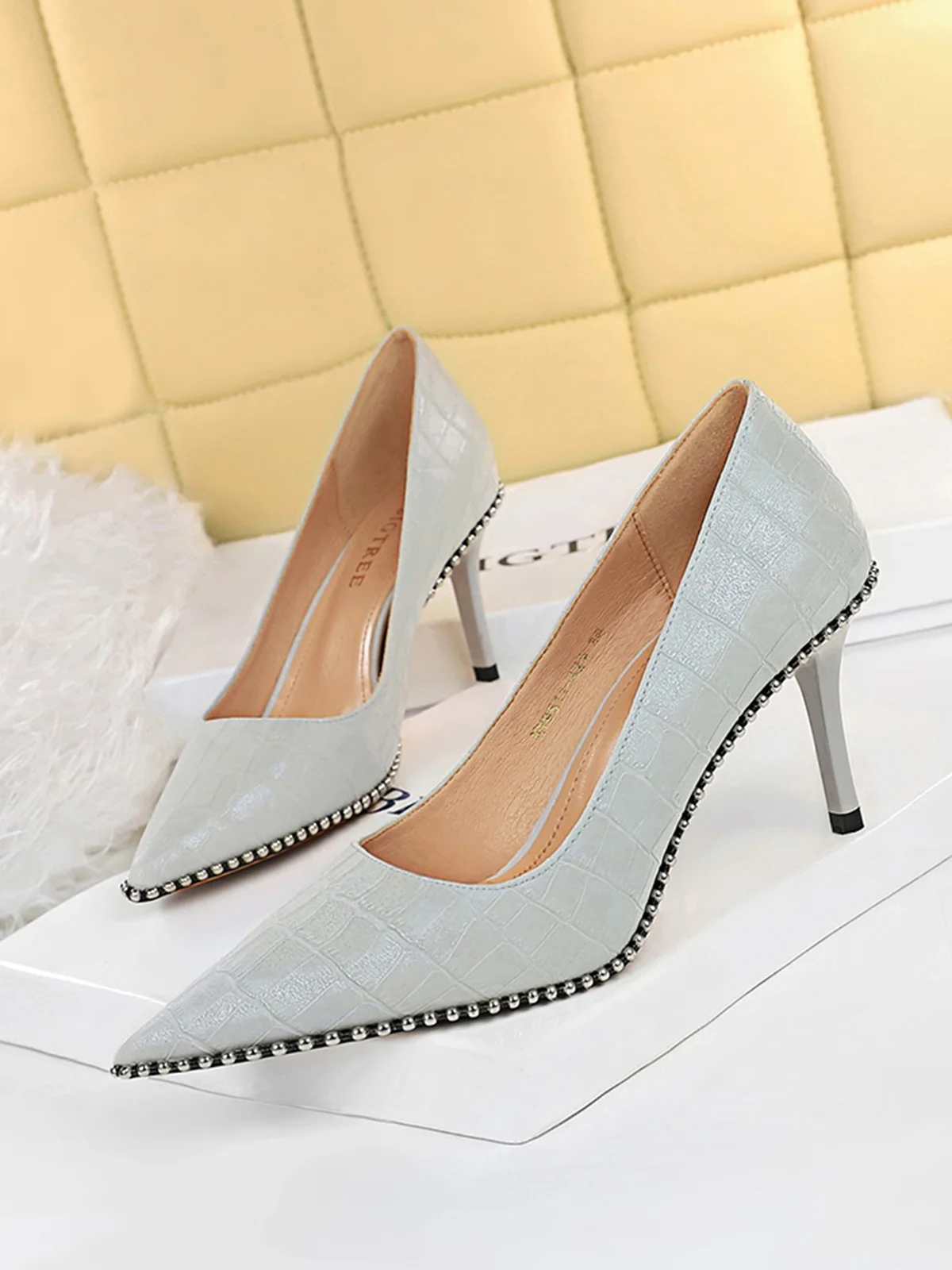 Minimalist Embossed Rivet Stiletto Heel Pumps