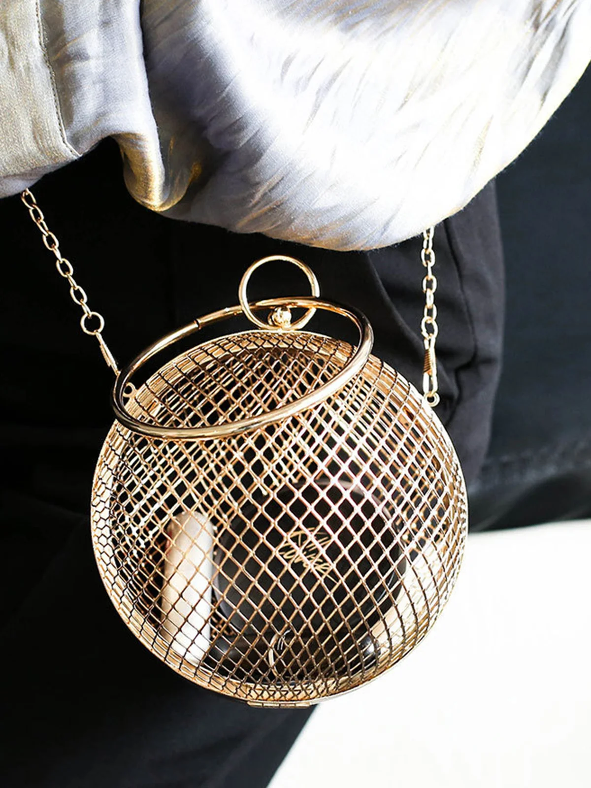 Metal Hollow Round Evening Handbag Spherical Mesh Crossbody Bag