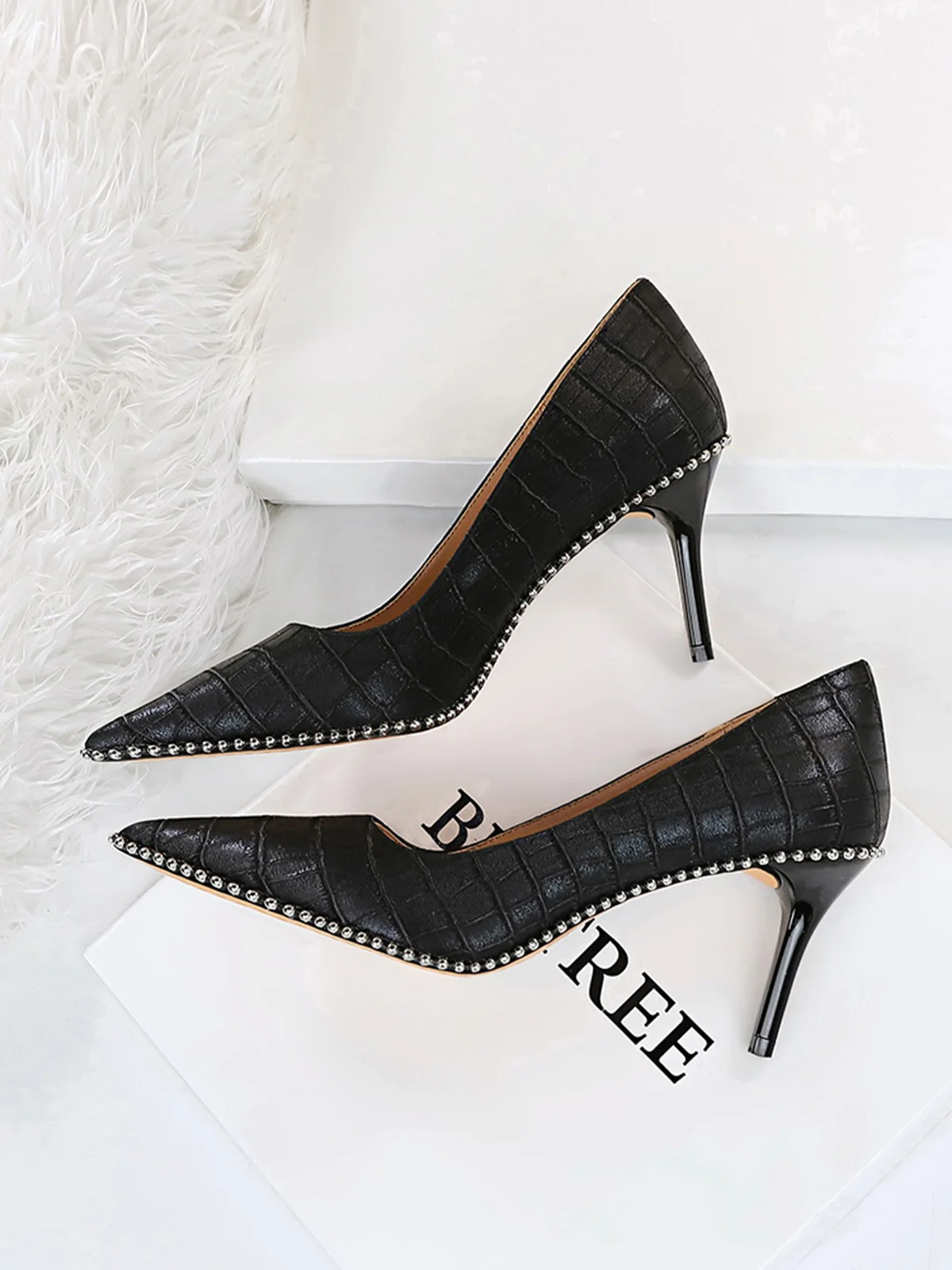 Minimalist Embossed Rivet Stiletto Heel Pumps