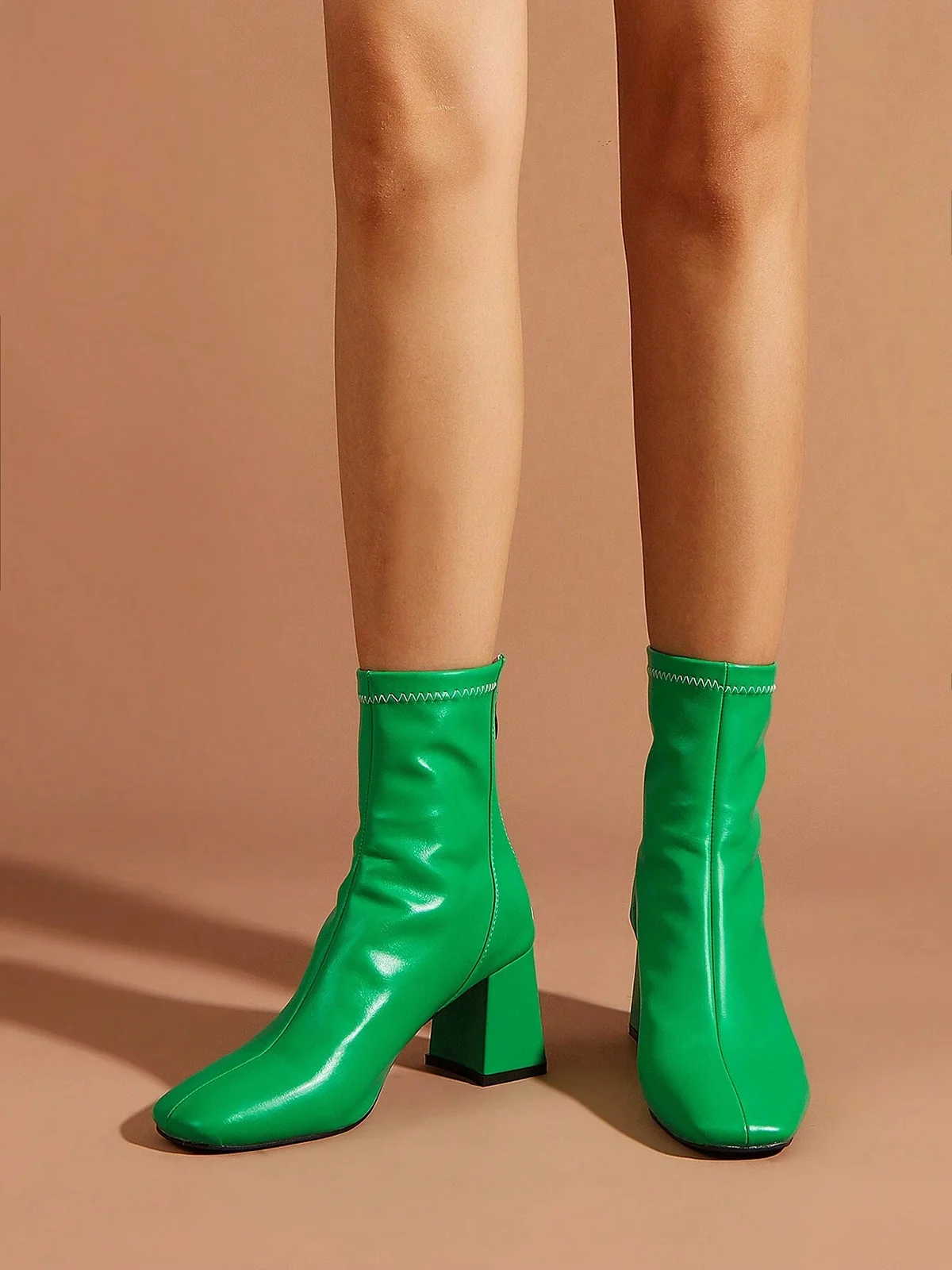 Minimalist Back Zip Square Toe Chunky Heel Mid-calf Boots