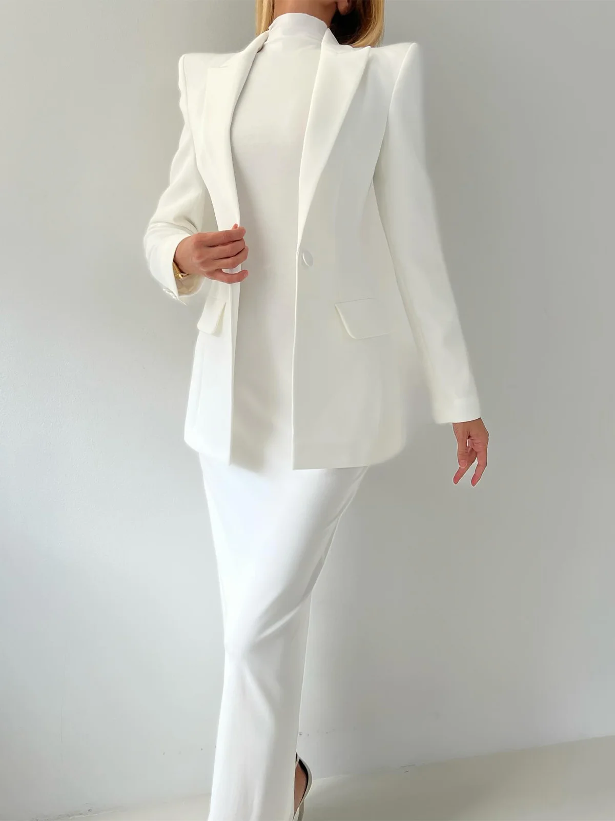 Elegant Lapel Collar Long Sleeve Blazer