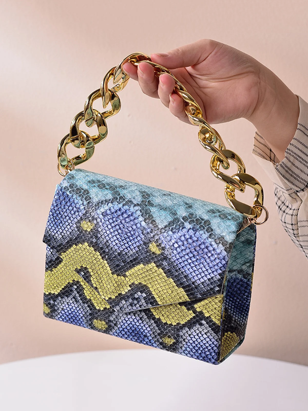 Fashion Snakeskin Square Metal Chain Handbag