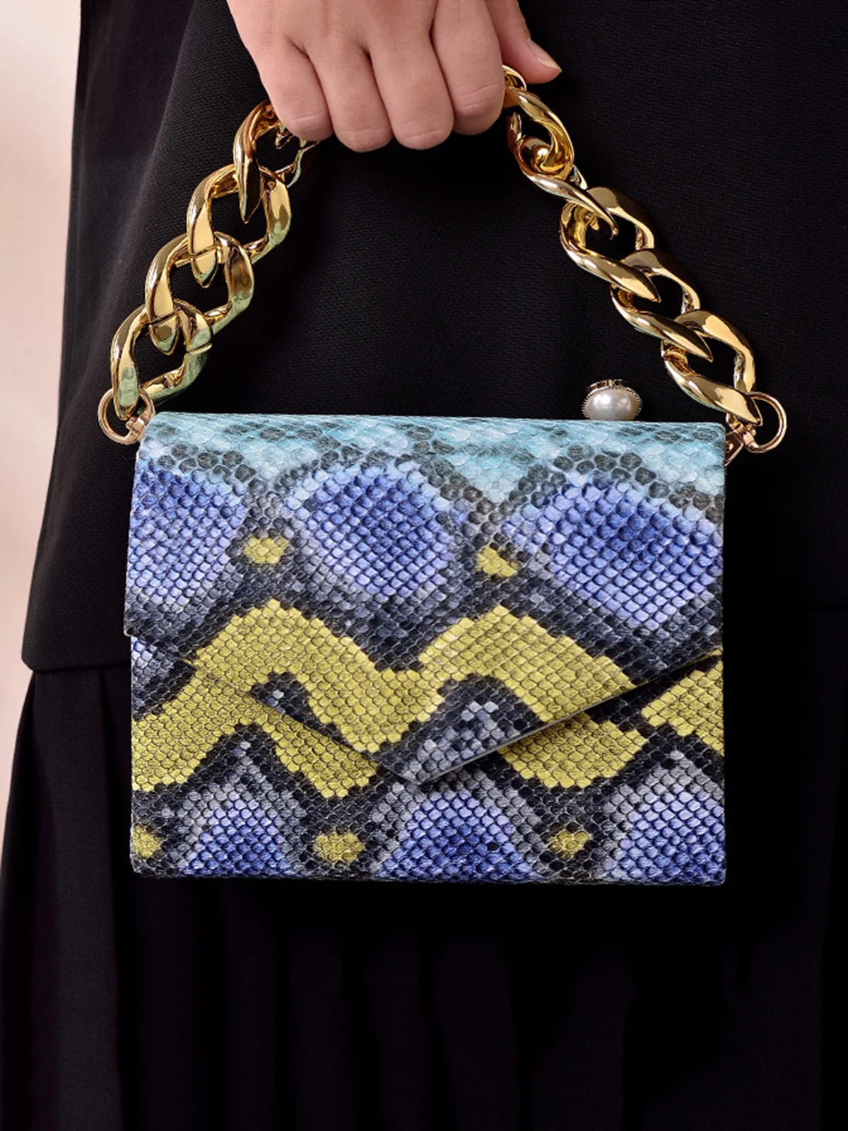 Fashion Snakeskin Square Metal Chain Handbag