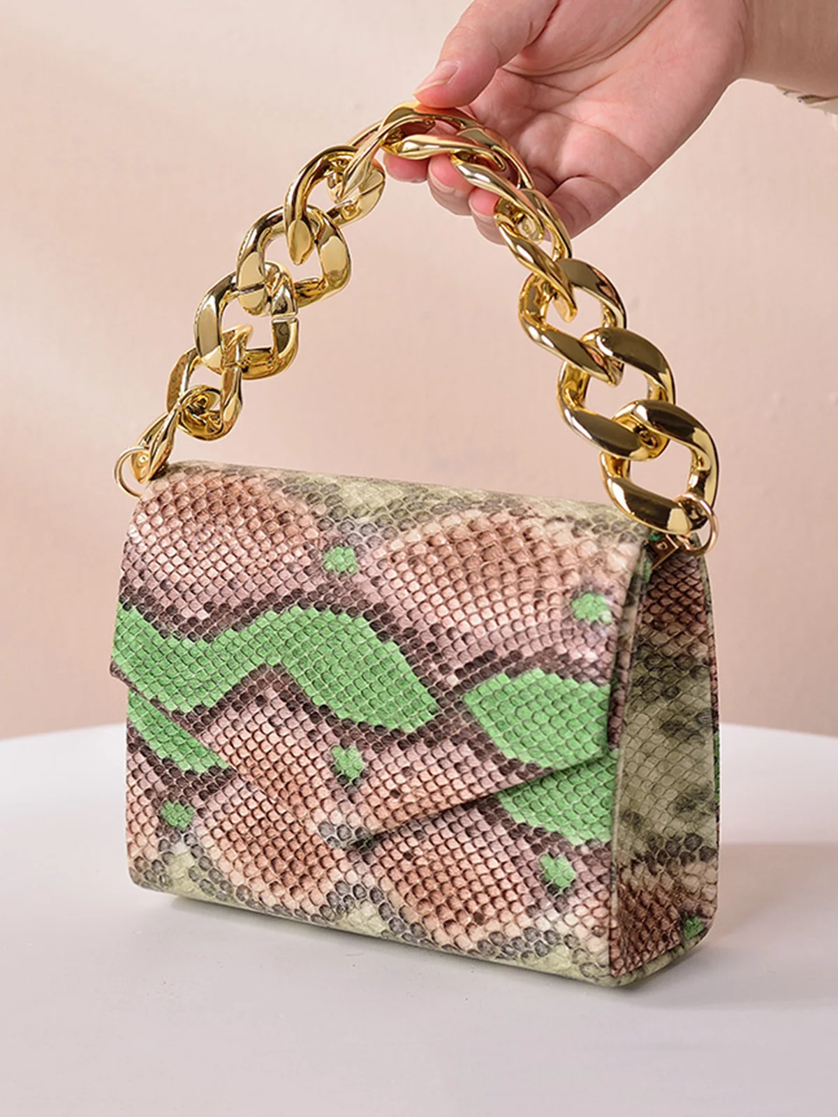 Fashion Snakeskin Square Metal Chain Handbag