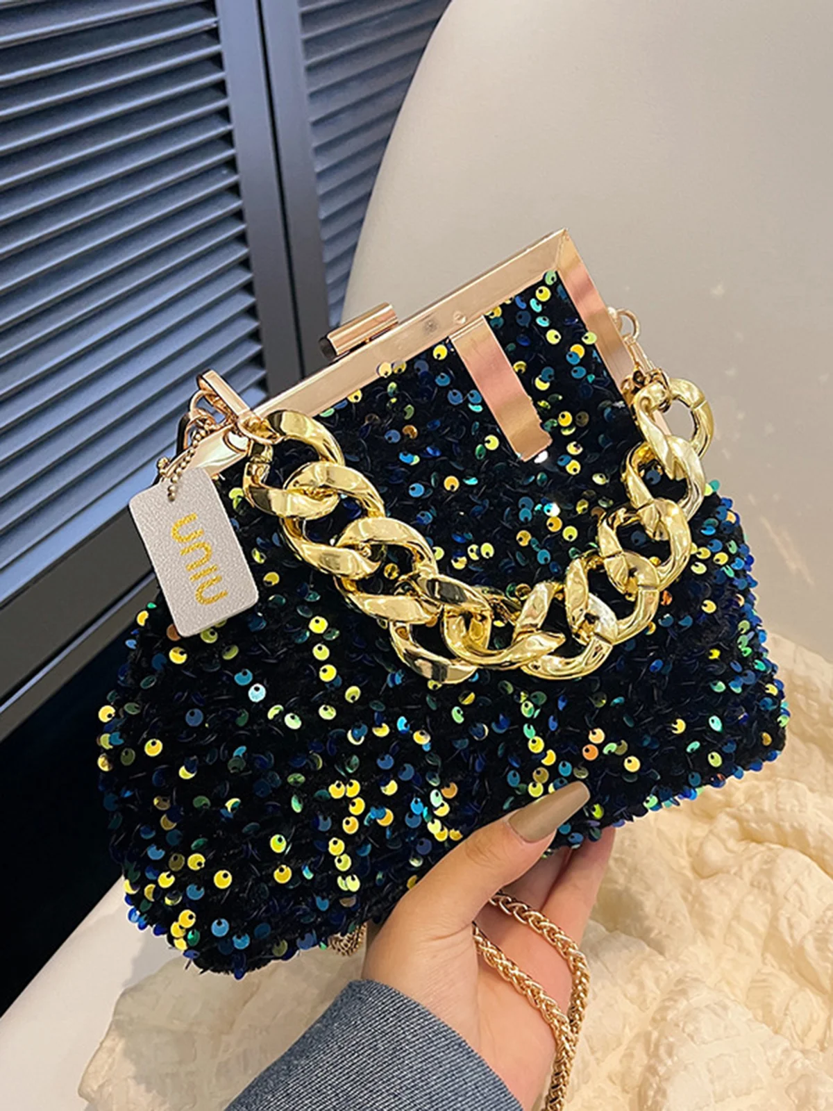 Glamorous Irregular Sequin Clutch Metal Chain Handbag with Crossbody Strap