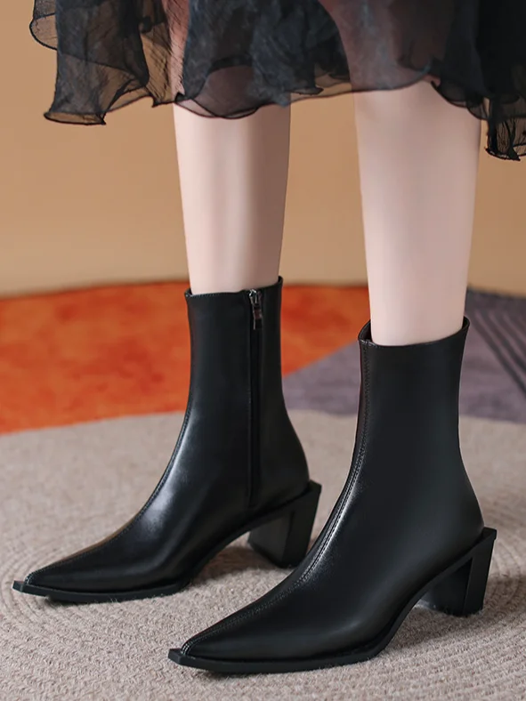 Plain Leather Autumn Urban Fashion Boots