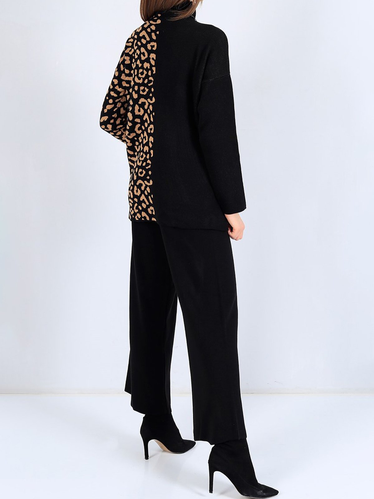 Casual Regular Sleeve Leopard Sweater