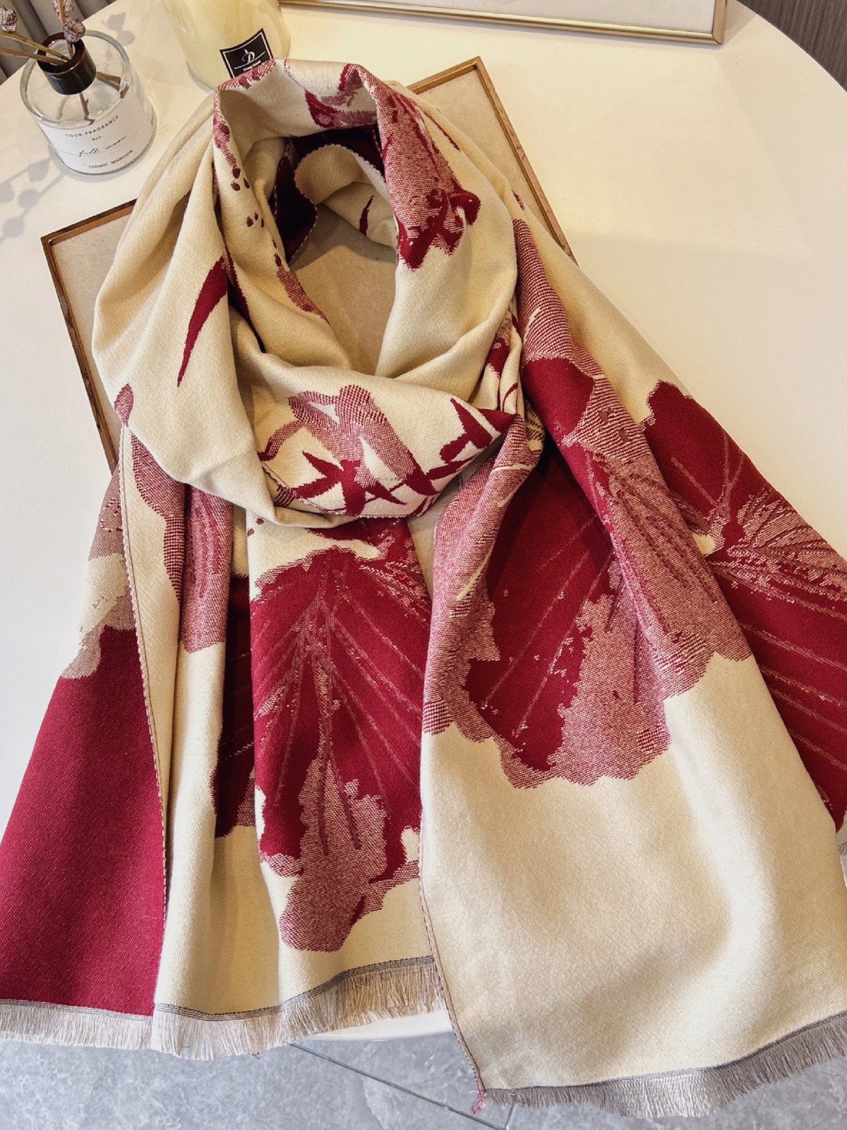 Urban Floral Imitation Cashmere Scarf