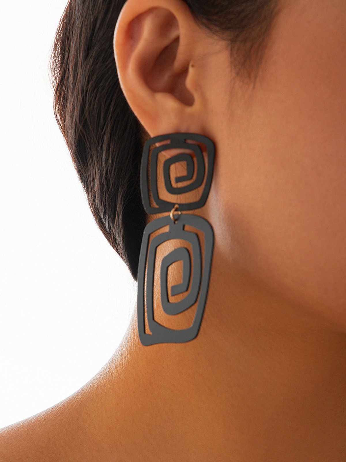 Irregular And Exaggerated Square Spiral Earrings With Personalized Metallic Iron Drip Oil Earrings