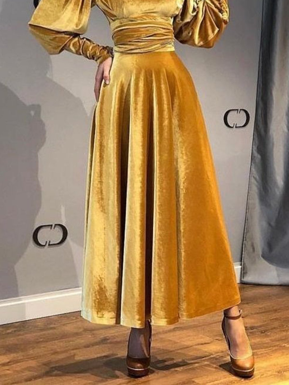 Elegant Velvet Plain Balloon Sleeve Stand Collar Maxi Dress