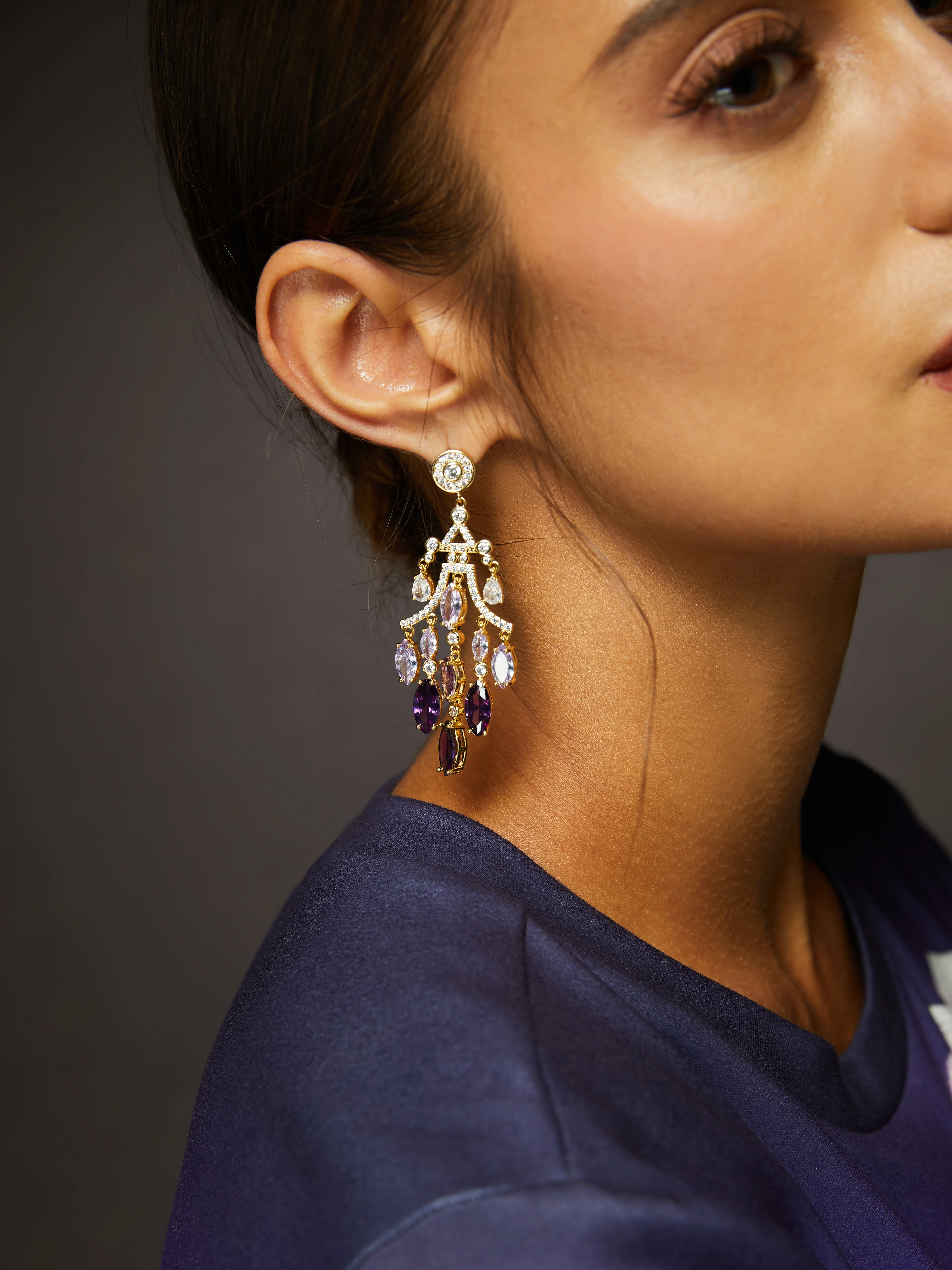 Zircon Inlaid Water Drop Tassel Earrings 