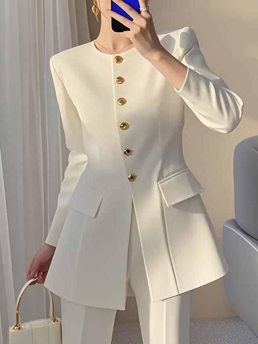 Elegant Buttoned Plain Crew Neck Jacket