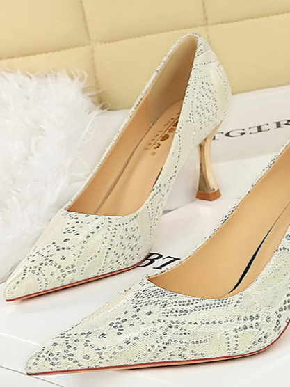 Lace Elegant Geometric All Season Flat