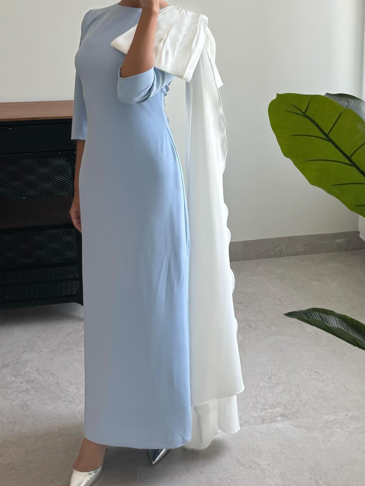 Elegant Plain Bow Crew Neck Maxi Dress