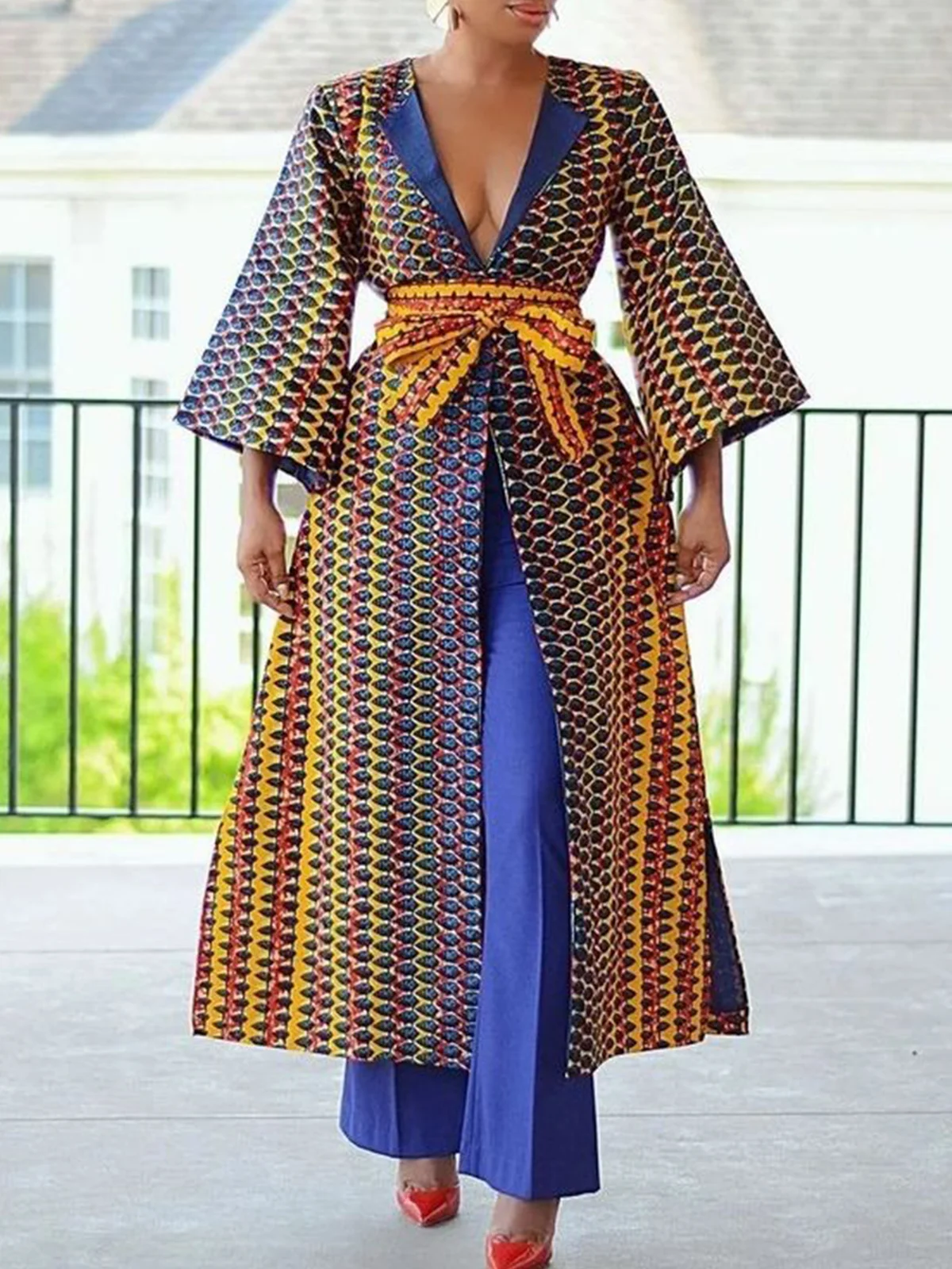 Urban Abstract Crew Neck Kimono With Belt