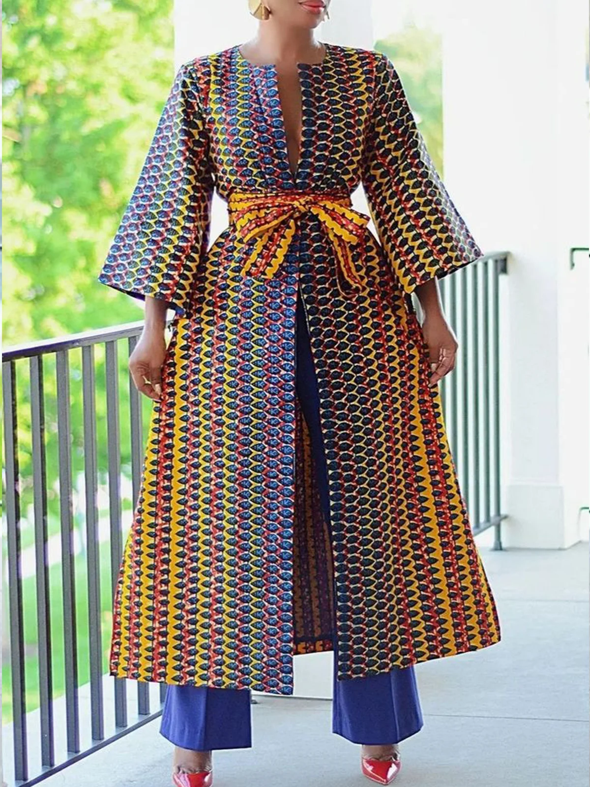 Urban Abstract Crew Neck Kimono With Belt