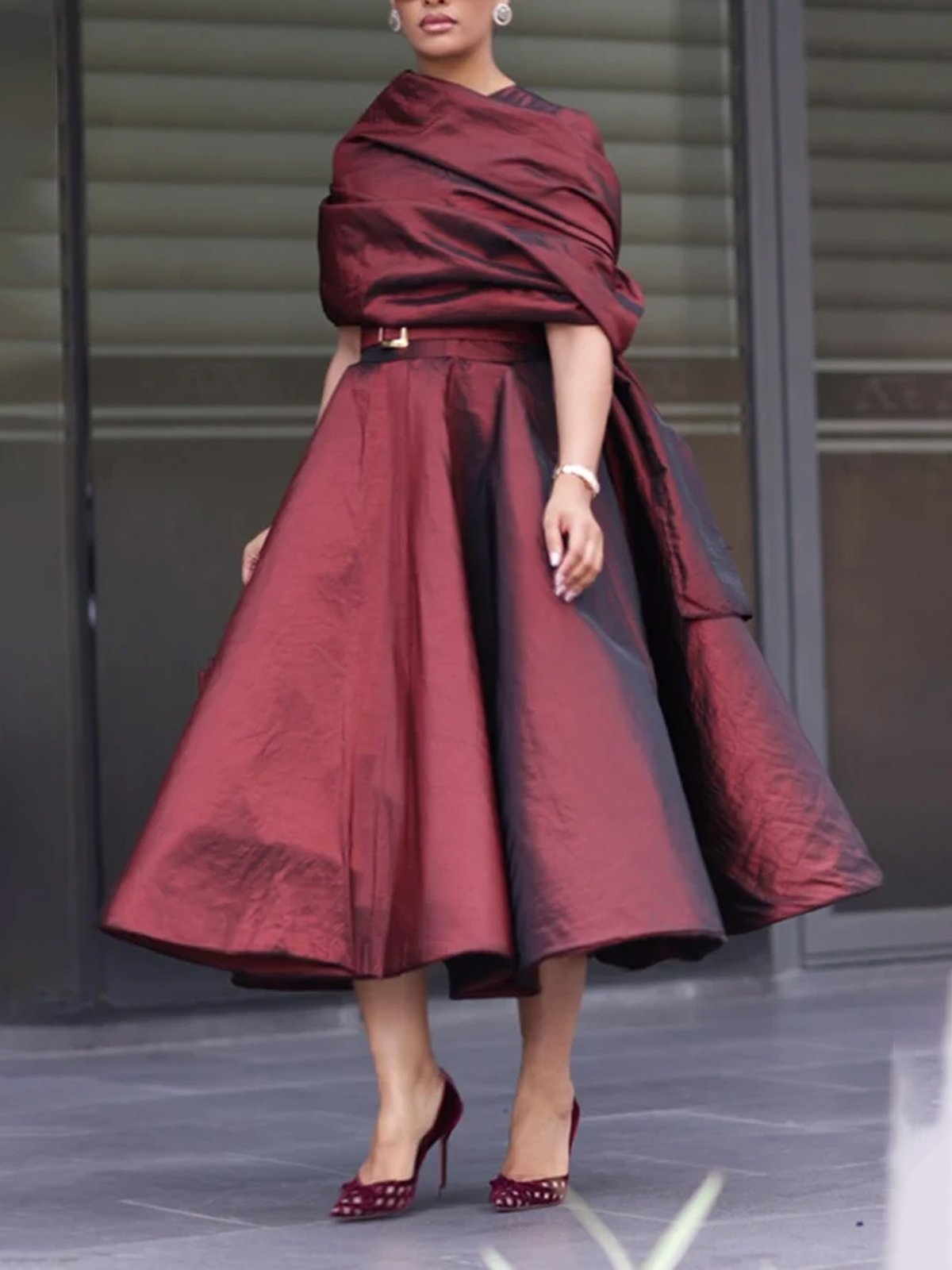 Elegant Plain Crew Neck Midi Party Dress With Shawl