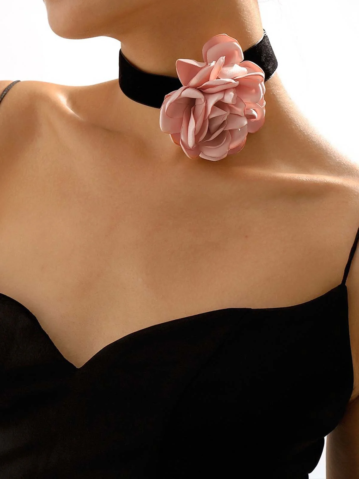 Elegant Floral Choker