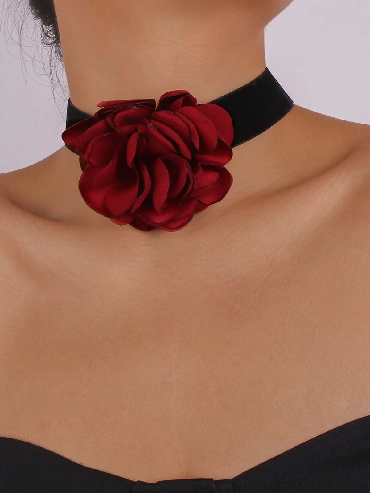 Elegant Floral Choker