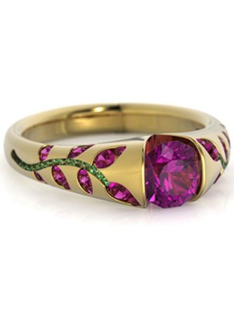 Leaves set with Gemstone Ring