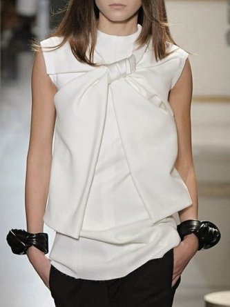 Solid Sleeveless Crew Neck Top