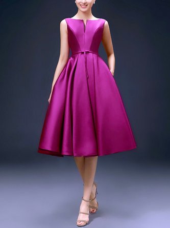 Elegant Regular Fit Sleeveless Midi Dress