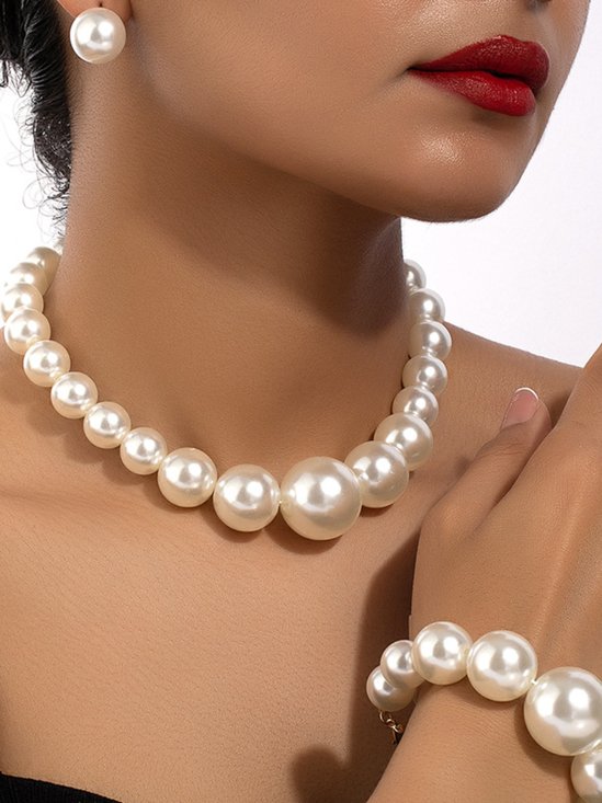 Three-piece Set Minimalist Stud Earrings Elegant Gradient Size Imitation Pearl Bracelet and Necklace Party Jewelry Set