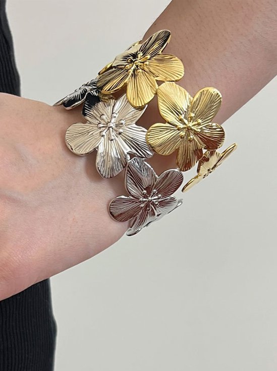 Daily Elegant Floral Bangle