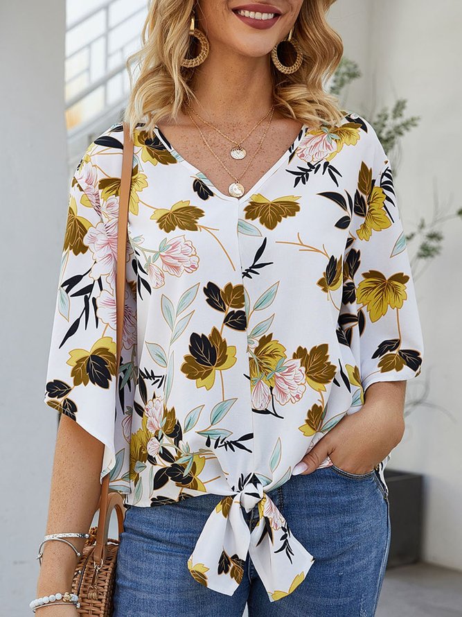 Lace-Up Holiday 3/4 Sleeve Floral Blouse