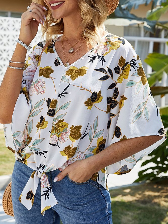 Lace-Up Holiday 3/4 Sleeve Floral Blouse