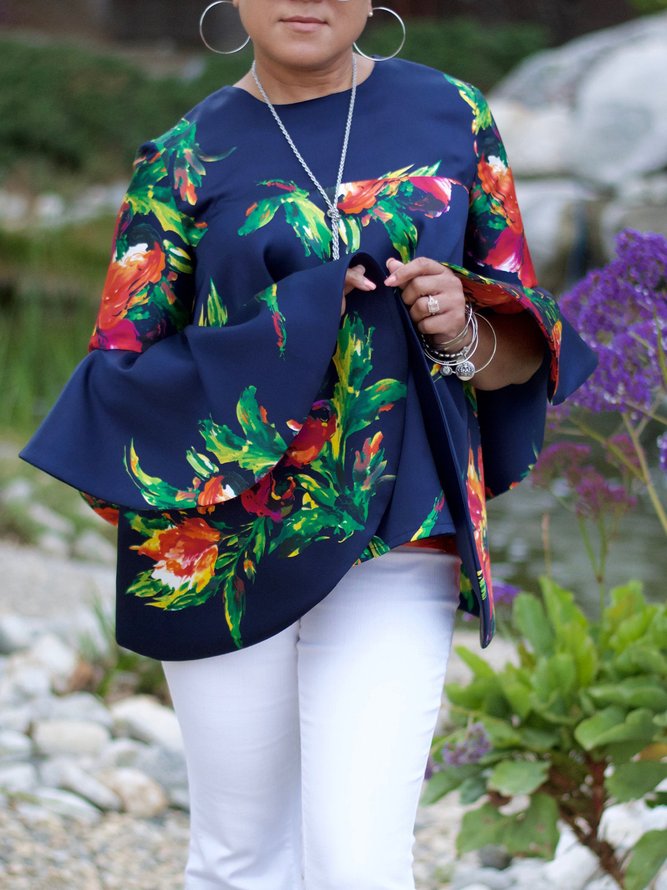 Crew Neck Floral Flare Sleeve Top